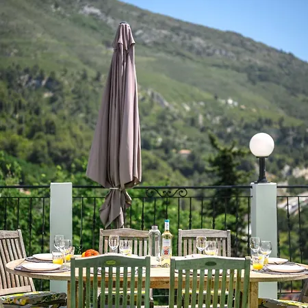 Apartment Beautiful Renovated Family Apartment, Hills, 10' From Center *