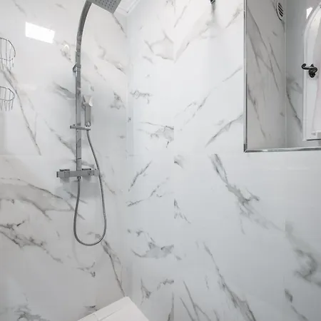 Apartment Beautiful Renovated Family Apartment, Hills, 10' From Center Menton